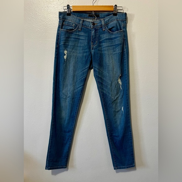 Flying Monkey Lightly Distressed Skinny Jean - Size 25 (Fits like a 29) - Picture 6 of 11